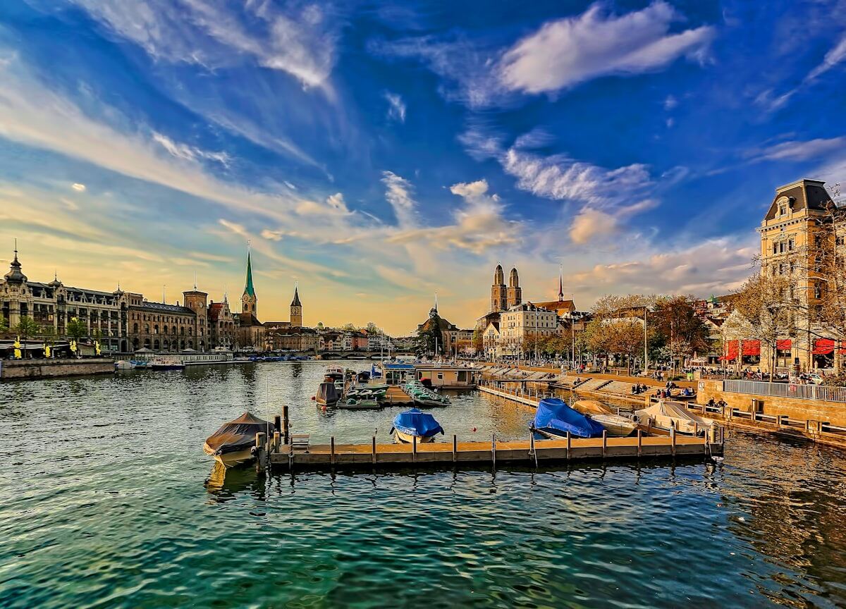 Zurich skyline — Switzerland business hub